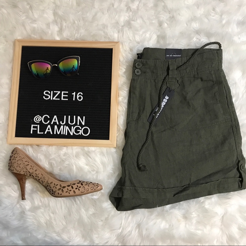 Modcloth army green shorts NWT size 16